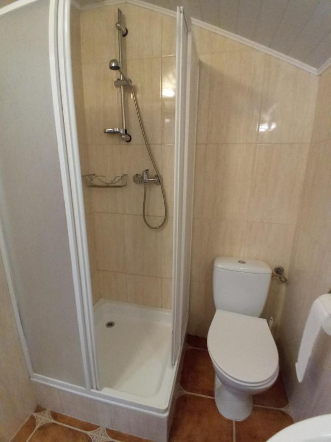 Pokoje Goscinne Akacja Resko Dzwirzyno Exterior photo