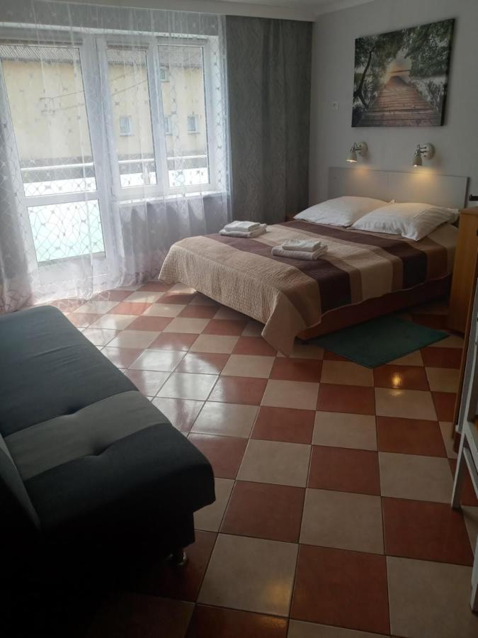 Pokoje Goscinne Akacja Resko Dzwirzyno Exterior photo